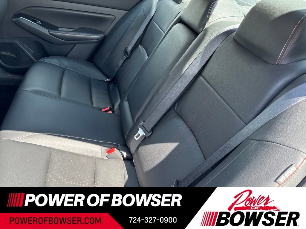 Used 2023 Nissan Altima 2.5 SR w/ SR Premium Package image 10