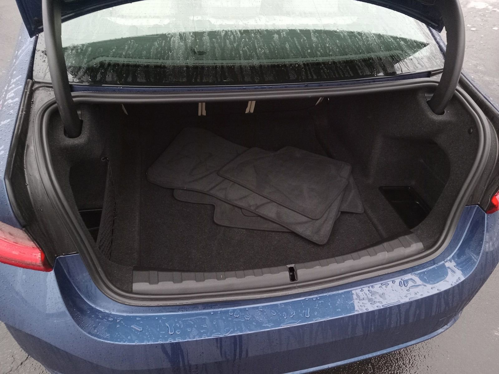 Used 2023 BMW 330i xDrive Sedan w/ Driving Assistance Package image 21