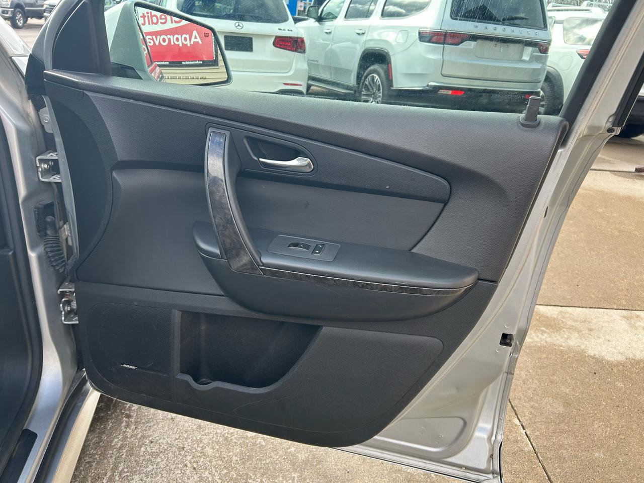 Used 2011 GMC Acadia Denali AWD/4WD image 17