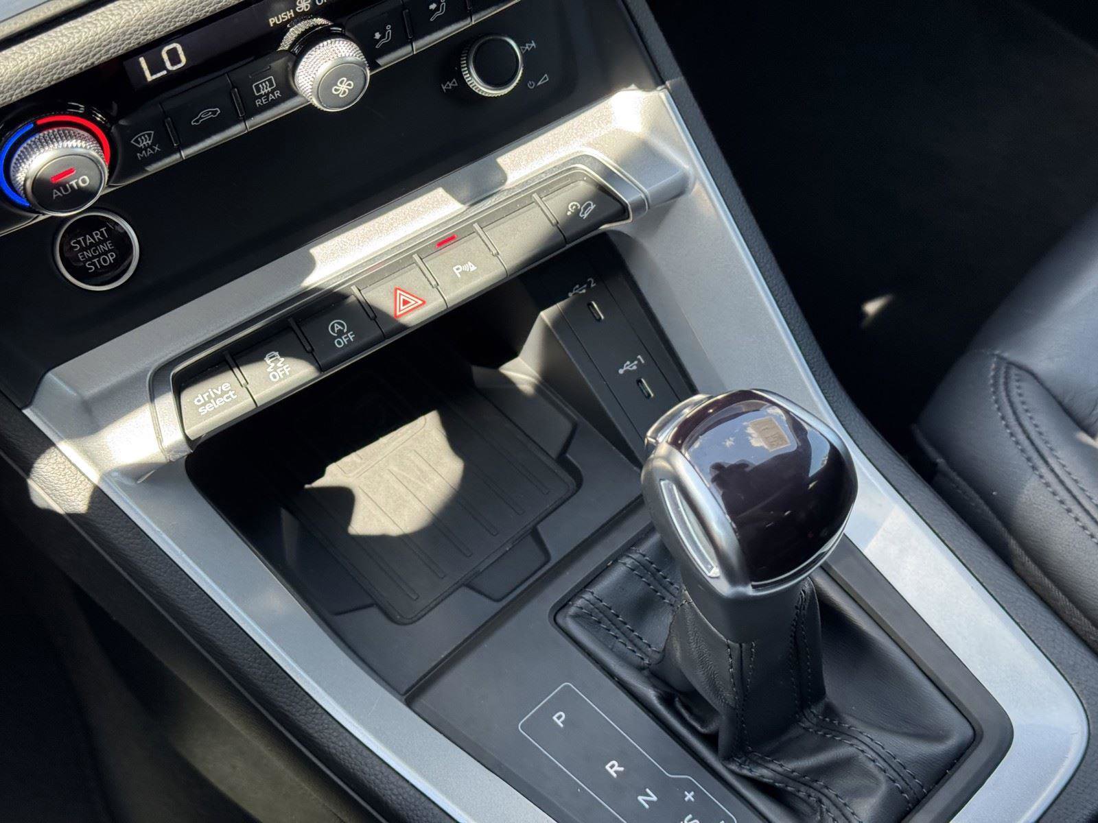 Used 2024 Audi Q3 2.0T Premium image 10