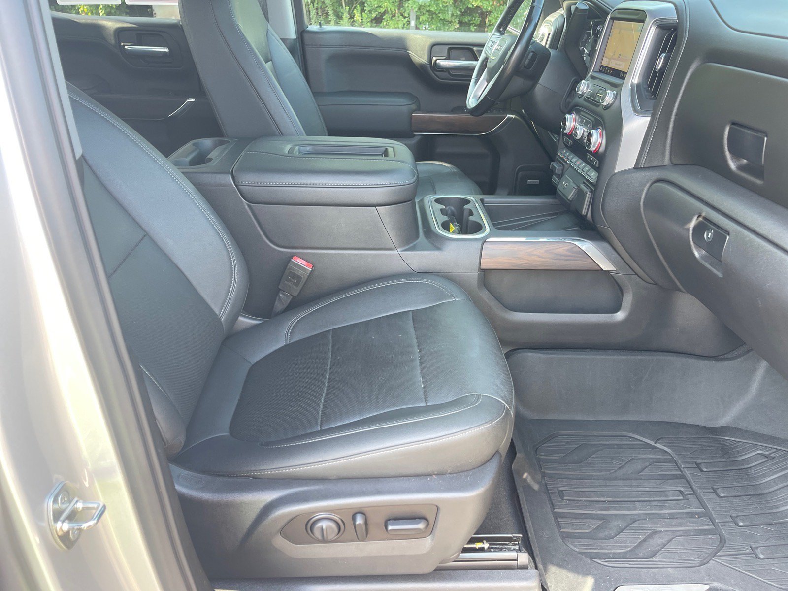 Used 2021 GMC Sierra 1500 SLT w/ SLT Premium Plus Package RWD image 19