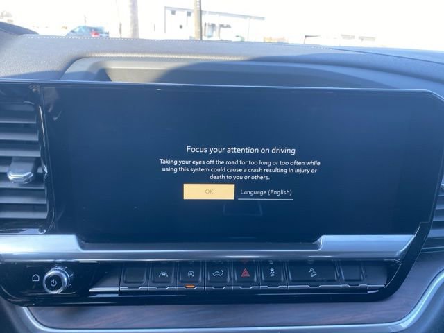 Used 2022 GMC Sierra 1500 SLT w/ SLT Premium Package AWD/4WD image 22