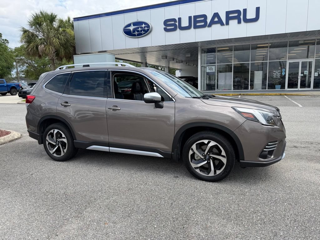 Used 2023 Subaru Forester Touring AWD/4WD image 1