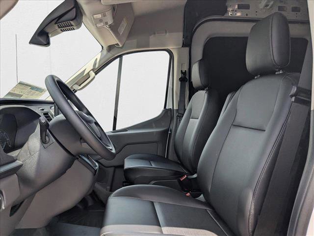 New 2025 Ford Transit 250 148 Medium Roof w/ Load Area Protection Package image 4