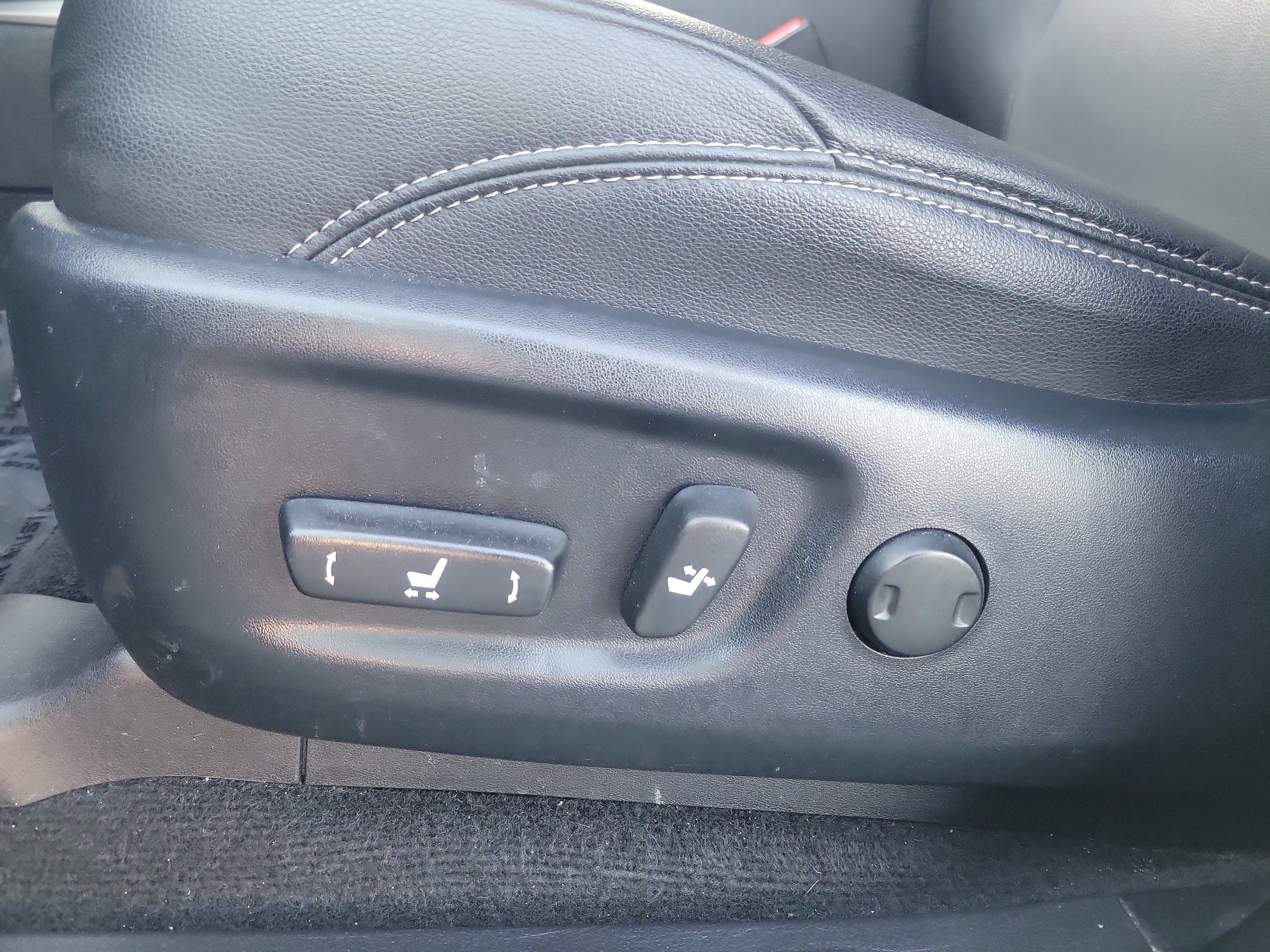 Certified 2019 Toyota 4Runner SR5 Premium image 17