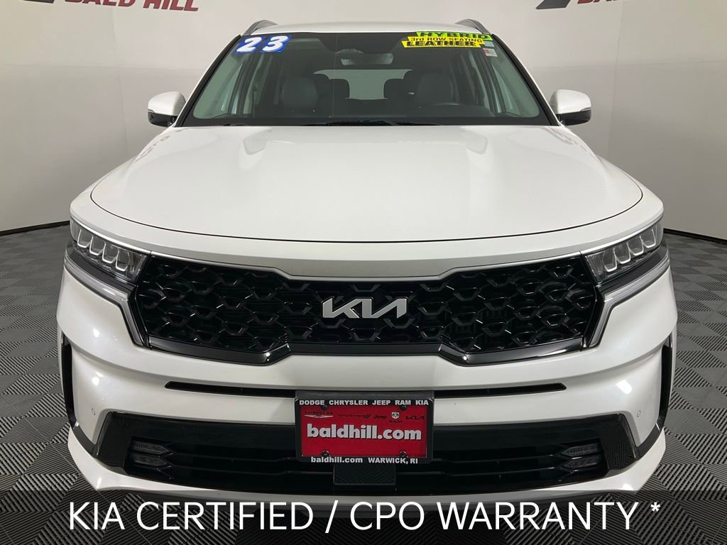 Certified 2023 Kia Sorento EX image 3