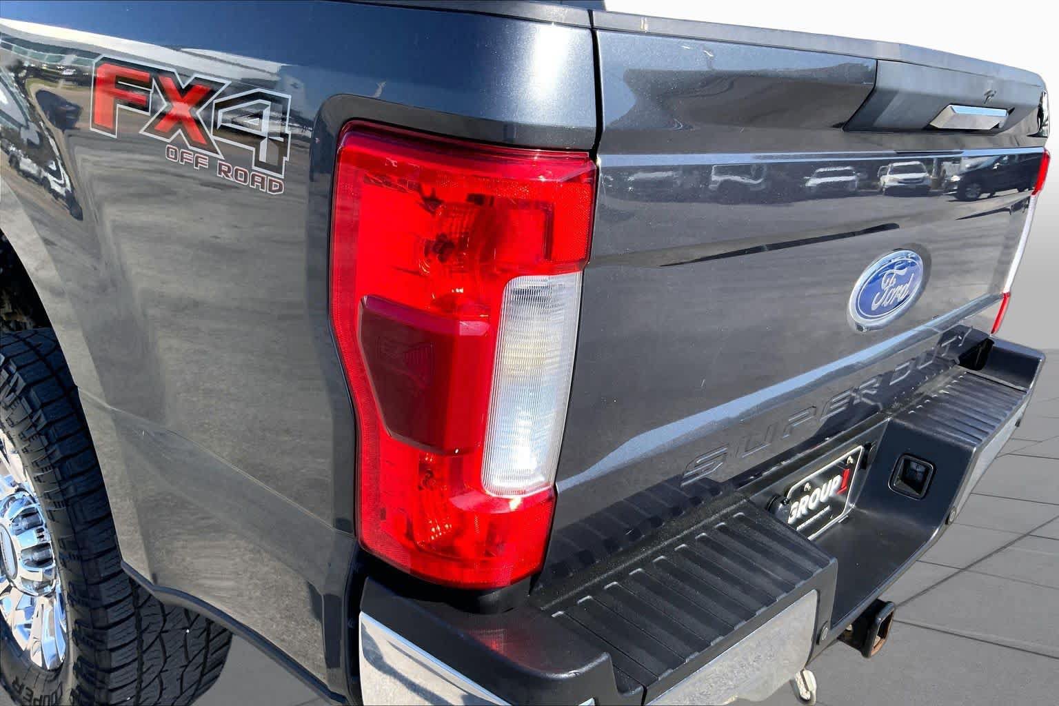 Used 2018 Ford F250 XLT w/ XLT Premium Package AWD/4WD image 25
