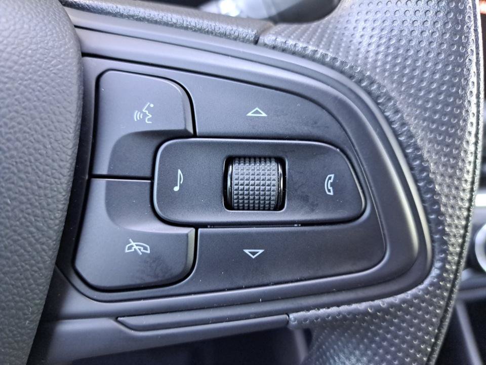 Used 2026 Buick Envista Preferred FWD image 34
