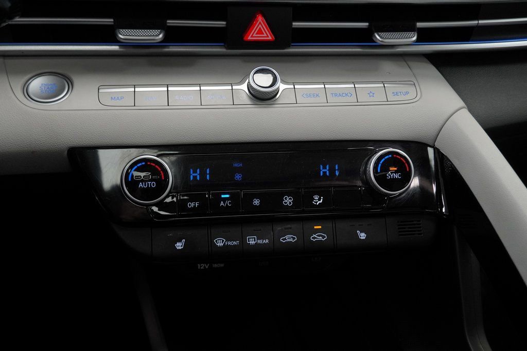 Used 2024 Hyundai Elantra Limited image 34