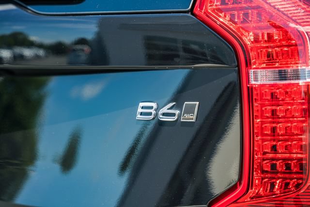 Certified 2024 Volvo XC90 B6 Ultimate AWD/4WD image 8