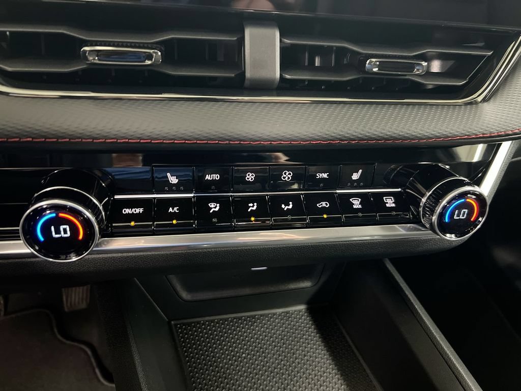 New 2027 Chevrolet Equinox RS AWD/4WD image 17
