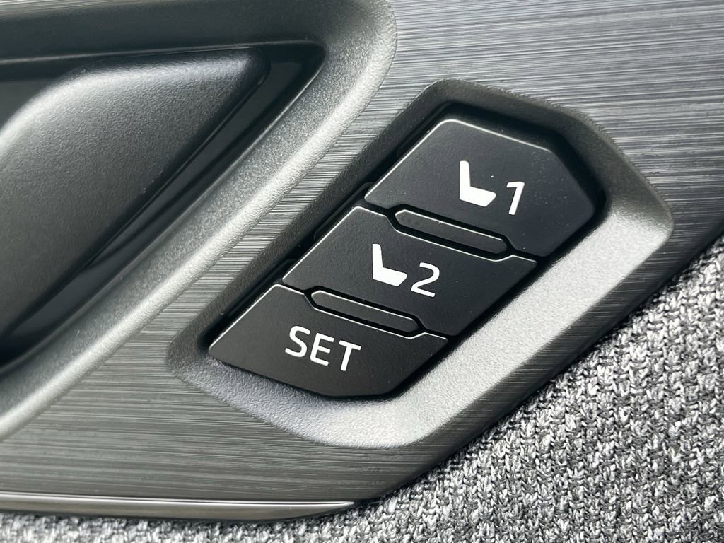 Used 2026 Subaru Outback Limited XT AWD/4WD image 17