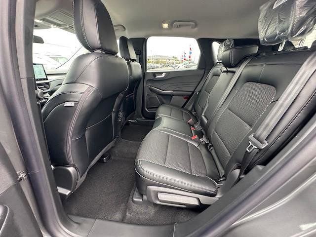 New 2024 Ford Escape SE image 11