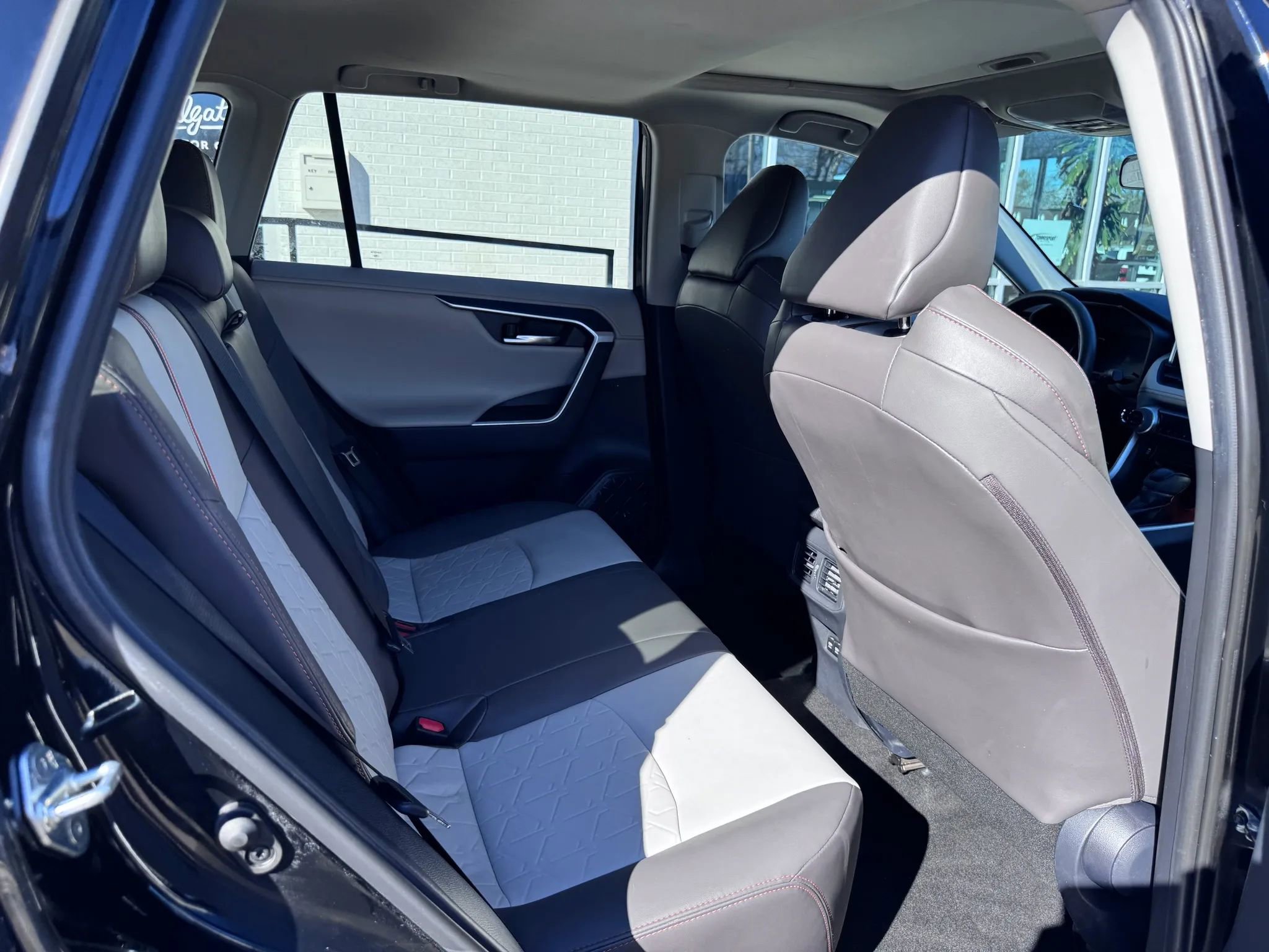 Used 2019 Toyota RAV4 Adventure w/ All Weather Liner Package AWD/4WD image 8