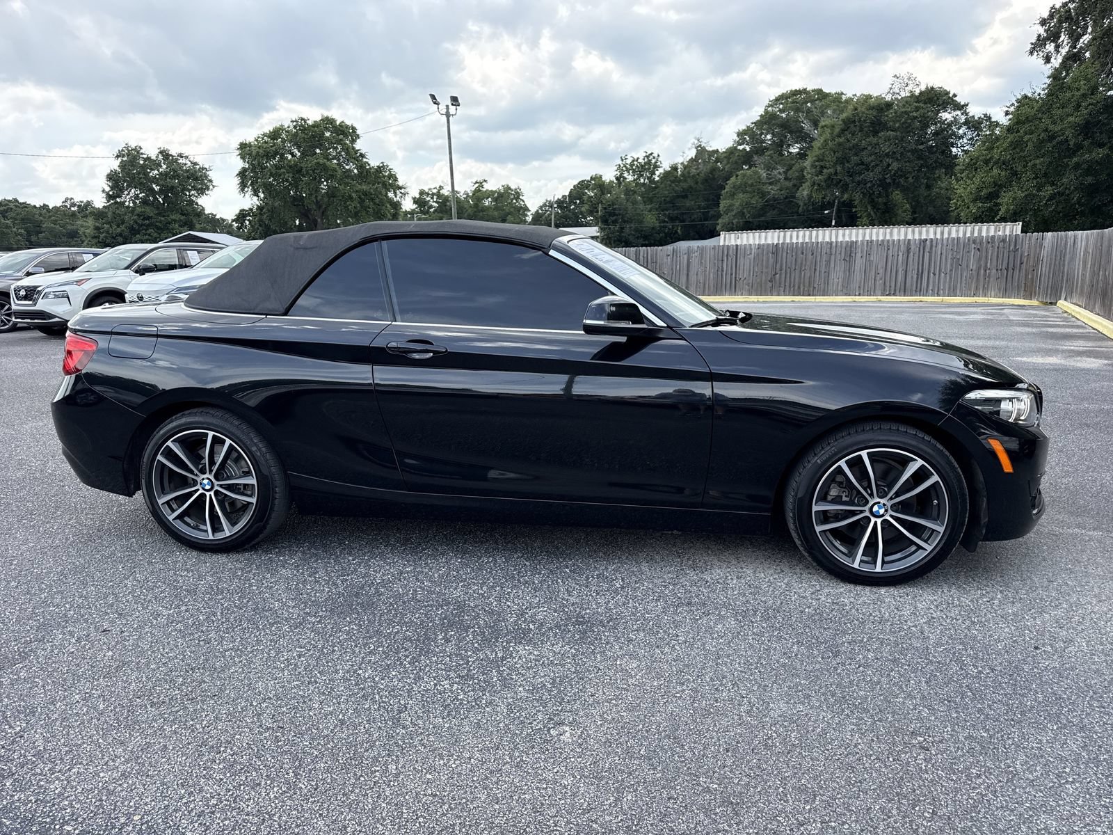 Used 2018 BMW 230i Convertible RWD image 7