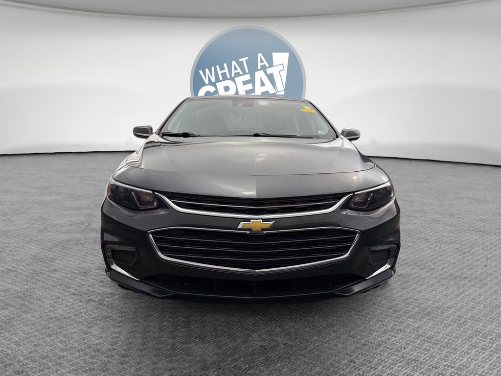 Used 2016 Chevrolet Malibu LT w/ Driver Confidence Package image 9