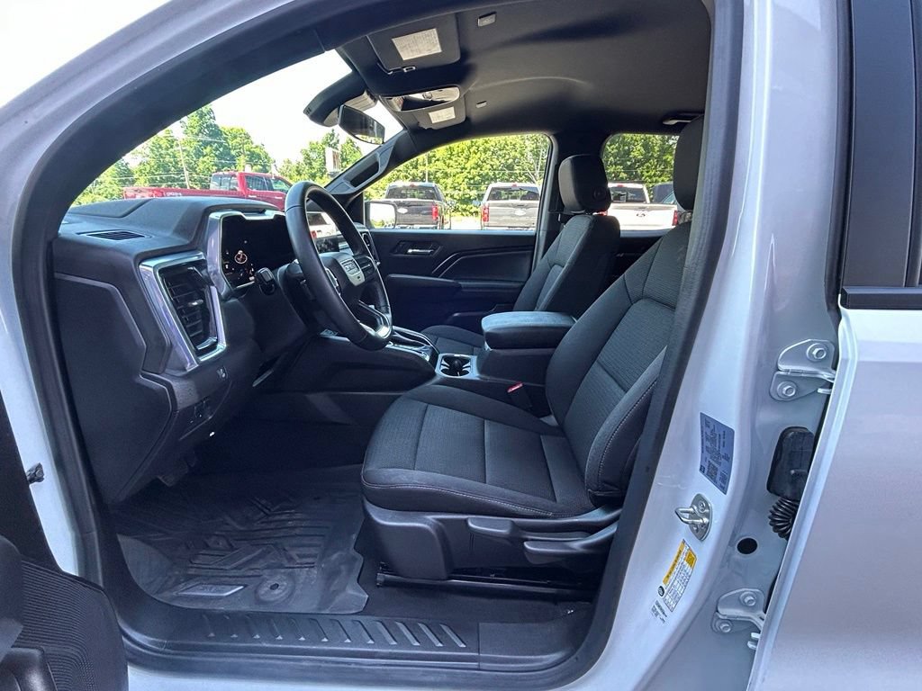 Used 2024 GMC Canyon Elevation w/ Trailering Package AWD/4WD image 16