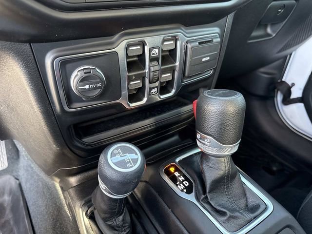 Used 2022 Jeep Gladiator Sport image 25