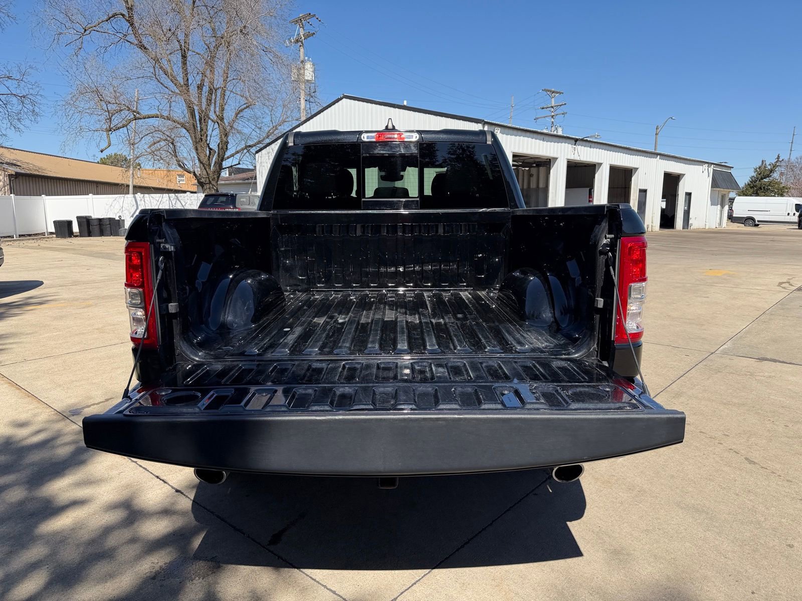 Used 2022 RAM 1500 Big Horn AWD/4WD image 33