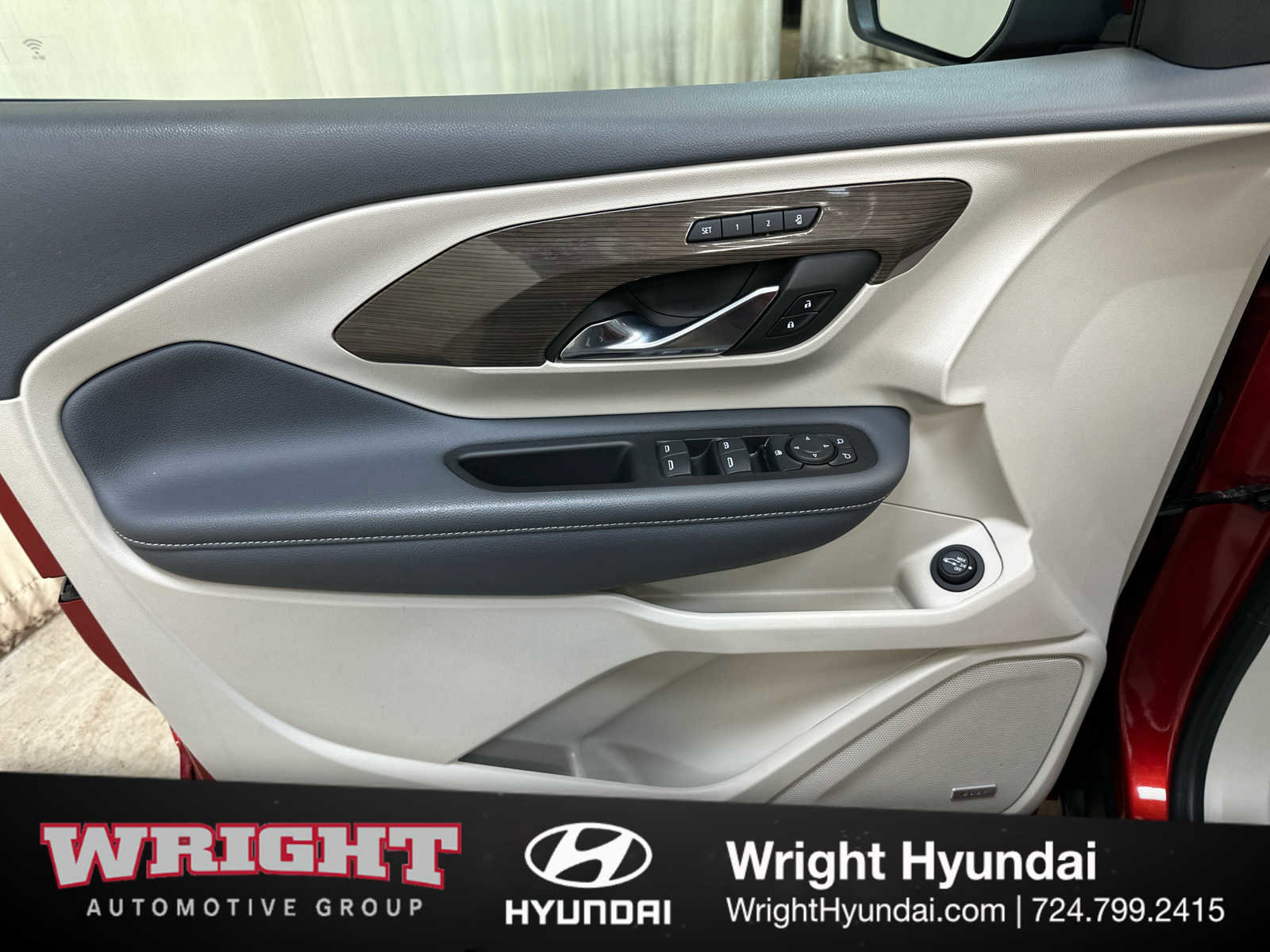 Used 2023 GMC Terrain Denali w/ Denali Premium Package image 9