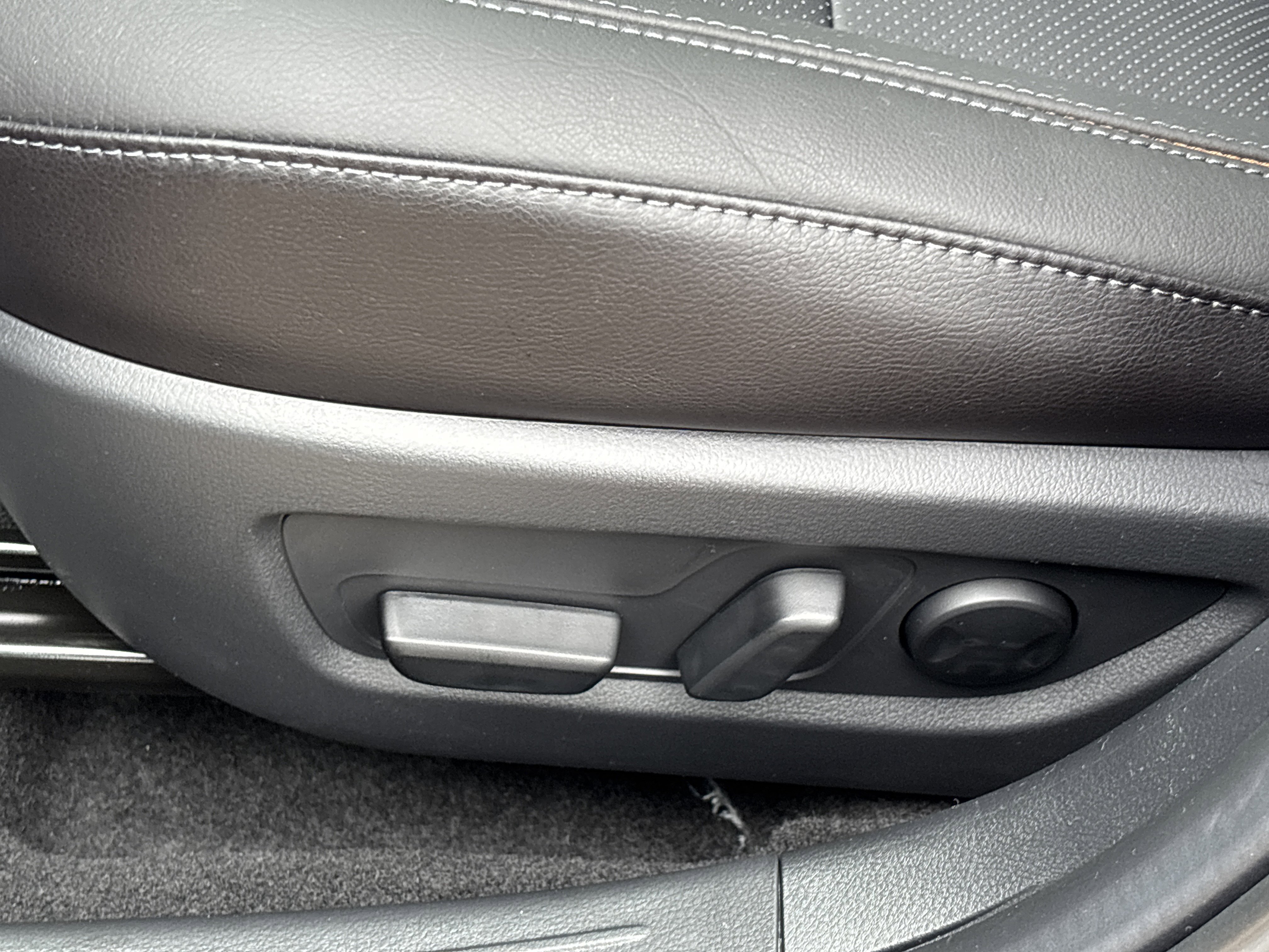 New 2026 MAZDA CX-50 AWD 2.5 Hybrid w/ Cargo Package image 19