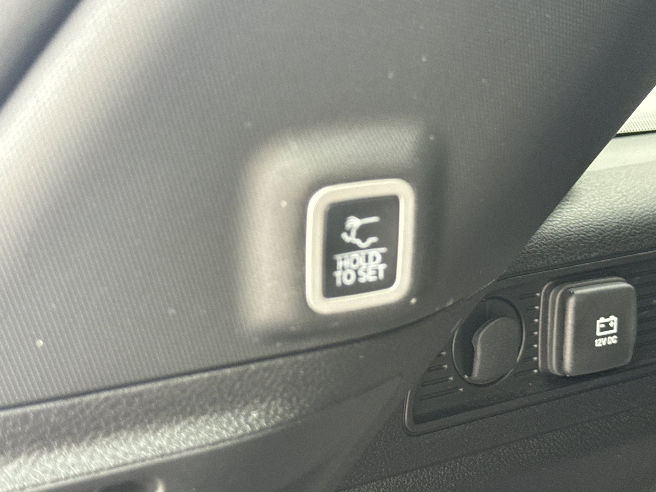 Used 2024 Jeep Grand Cherokee Altitude AWD/4WD image 13