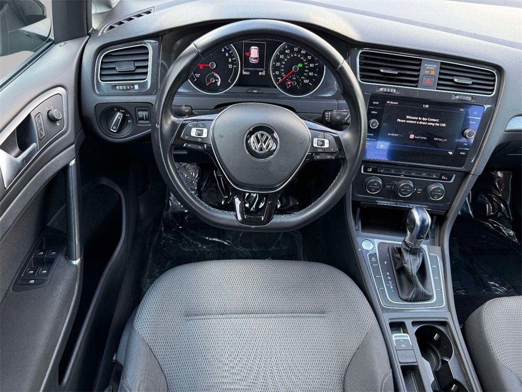 Used 2019 Volkswagen e-Golf SE w/ Driver Assistance Package image 4