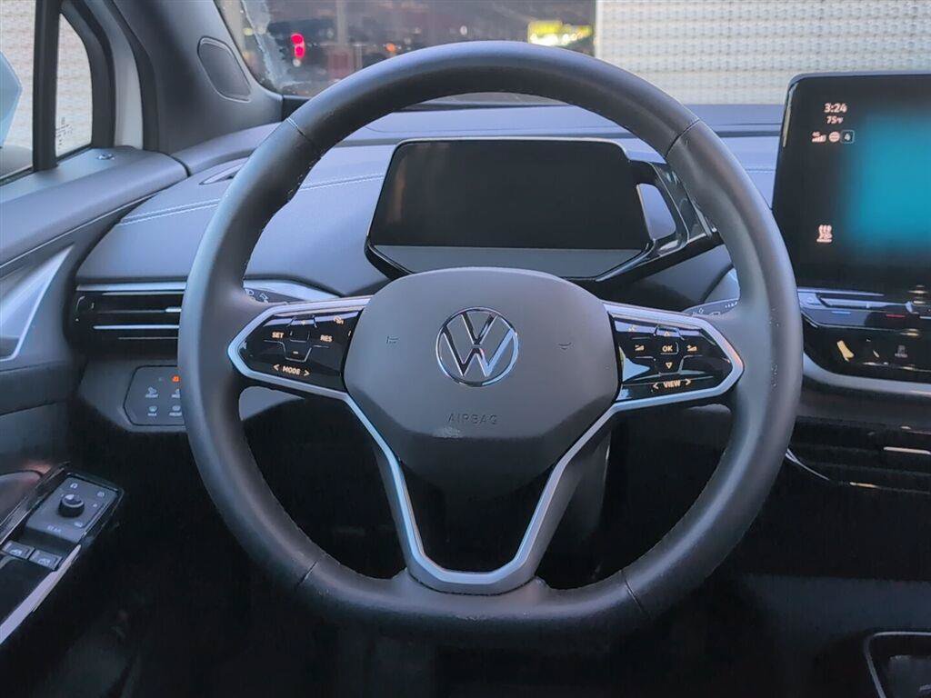 Used 2023 Volkswagen ID.4 Pro S AWD/4WD image 9