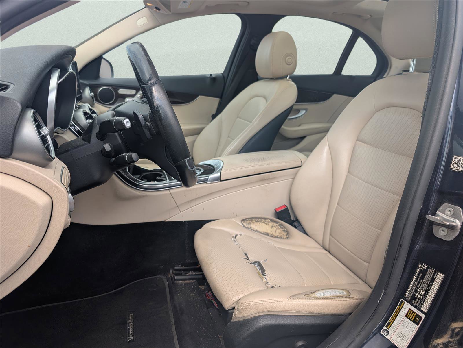 Used 2017 Mercedes-Benz C 300 4MATIC Sedan image 11