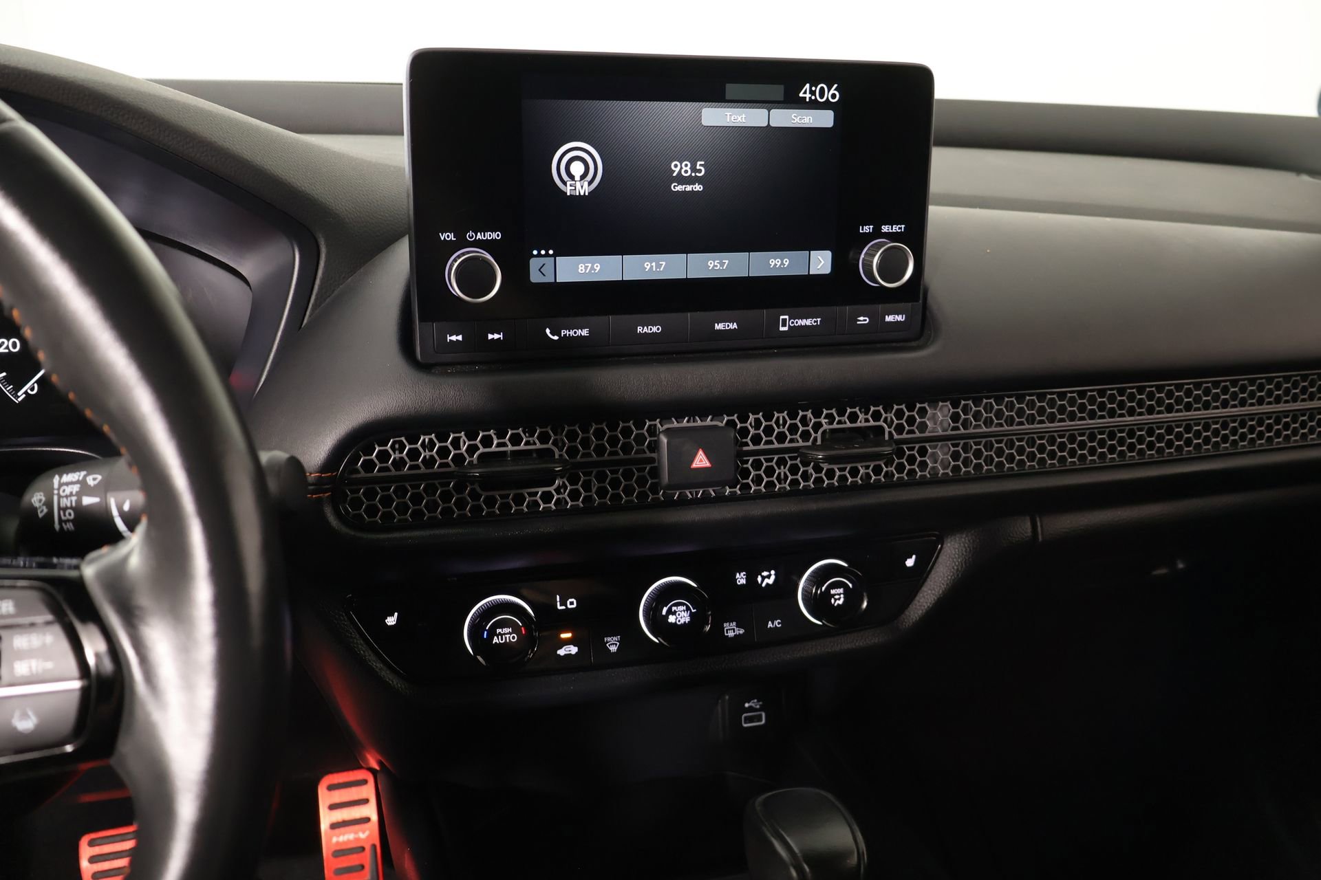 Used 2024 Honda HR-V Sport image 5