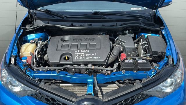Used 2018 Toyota Corolla iM w/ Carpet Mat Package (TMS) FWD image 17