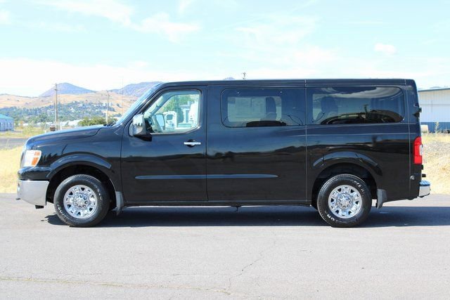 Used 2016 Nissan NV 3500 SL RWD image 3