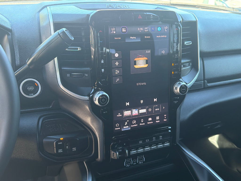 Used 2025 RAM 2500 Big Horn AWD/4WD image 27