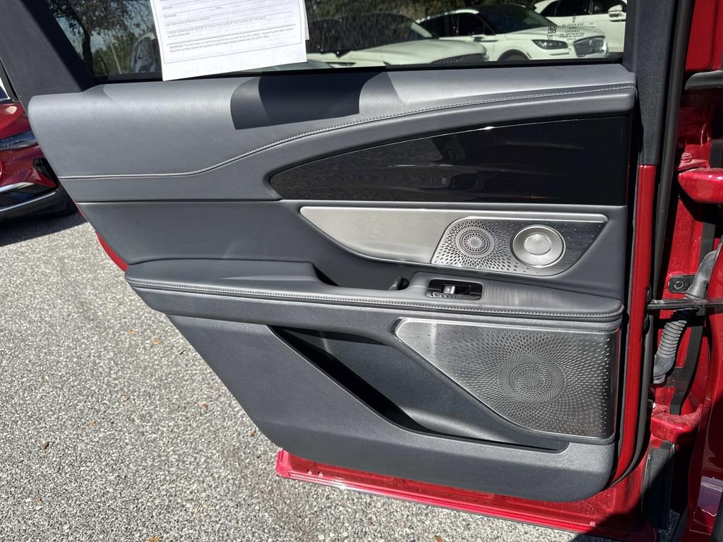 Certified 2024 Lincoln Nautilus Reserve w/ Equipment Group 203A image 13