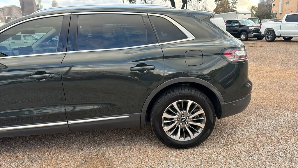 Used 2022 Lincoln Nautilus Reserve AWD/4WD image 19