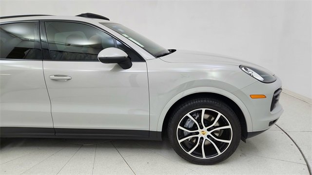 Used 2022 Porsche Cayenne image 7
