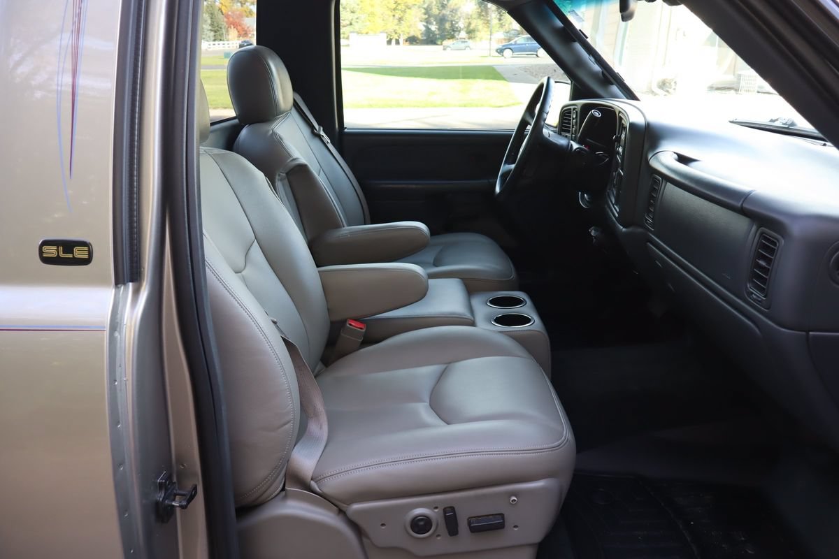 Used 2001 GMC Sierra 1500 SLE w/ Convenience Plus Group AWD/4WD image 19