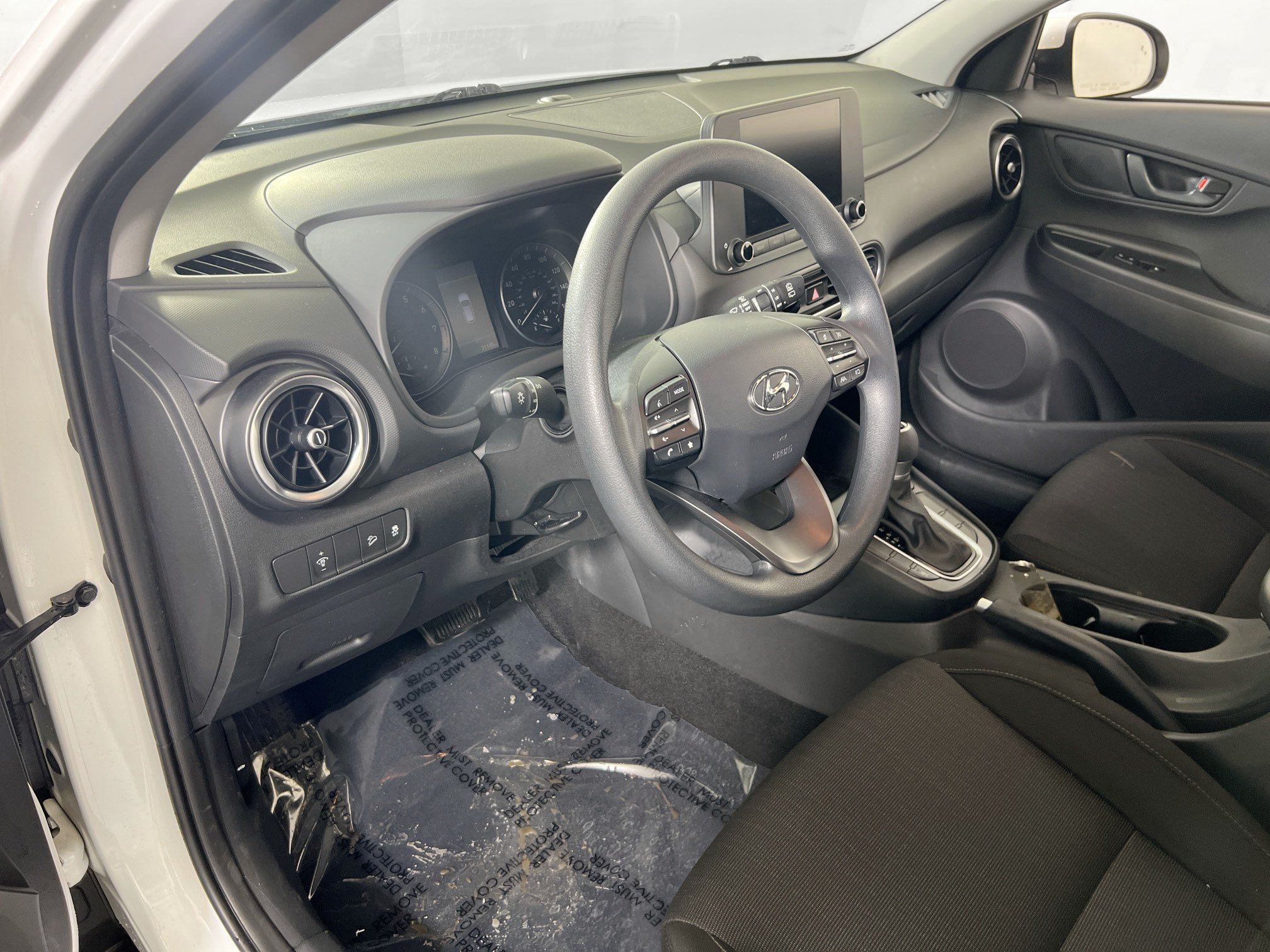 Used 2023 Hyundai Kona SEL AWD/4WD image 9