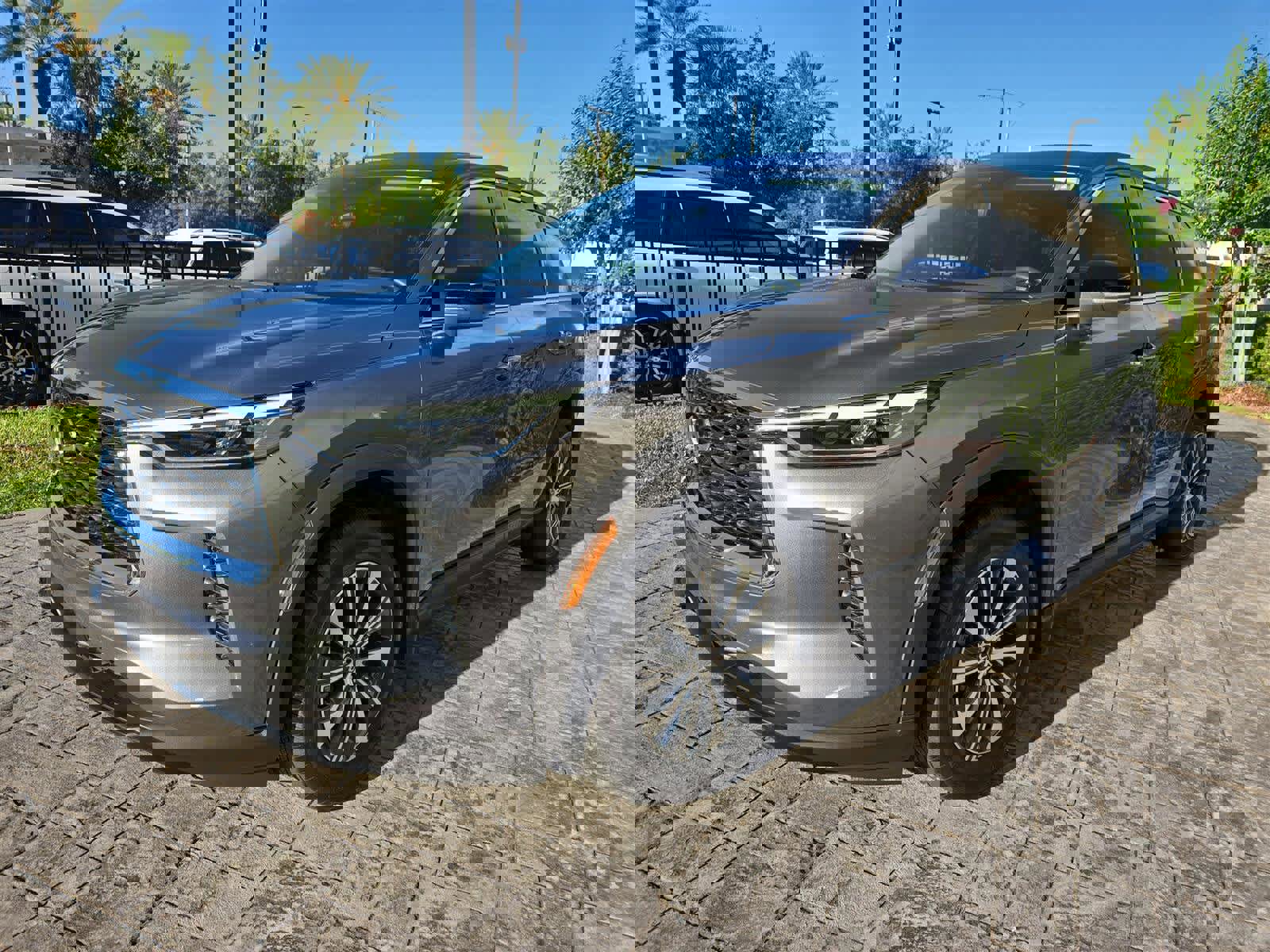 Certified 2024 INFINITI QX60 Pure w/ Cargo Package image 6