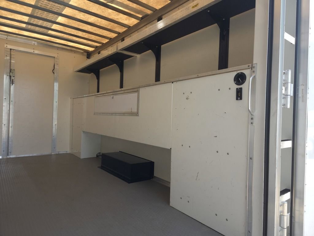 Used 2018 Chevrolet Express 3500 w/ Power Convenience Package image 12