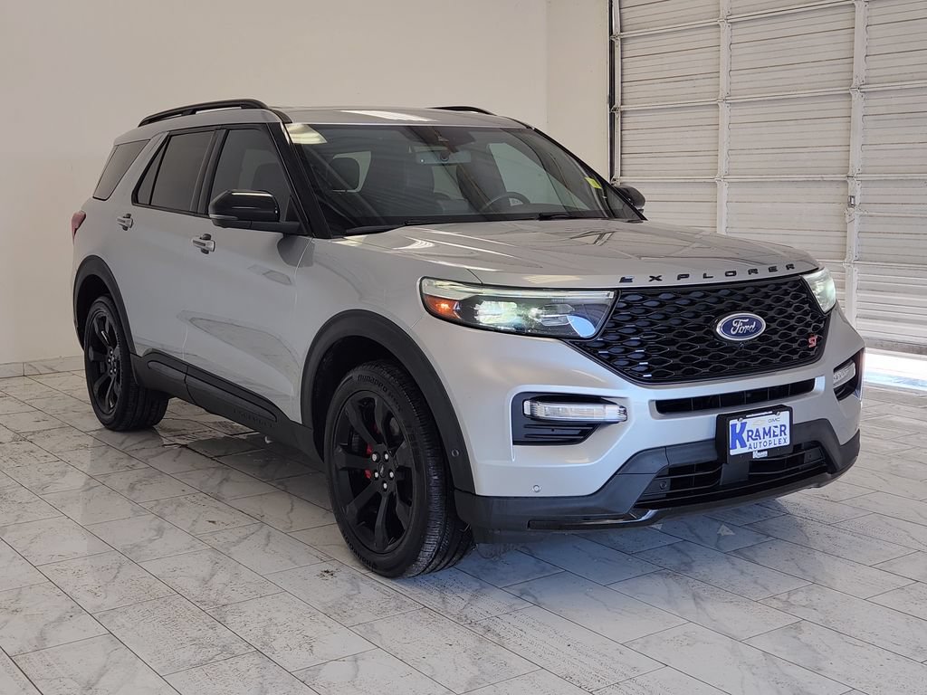 Used 2023 Ford Explorer ST w/ Equipment Group 401A AWD/4WD image 3