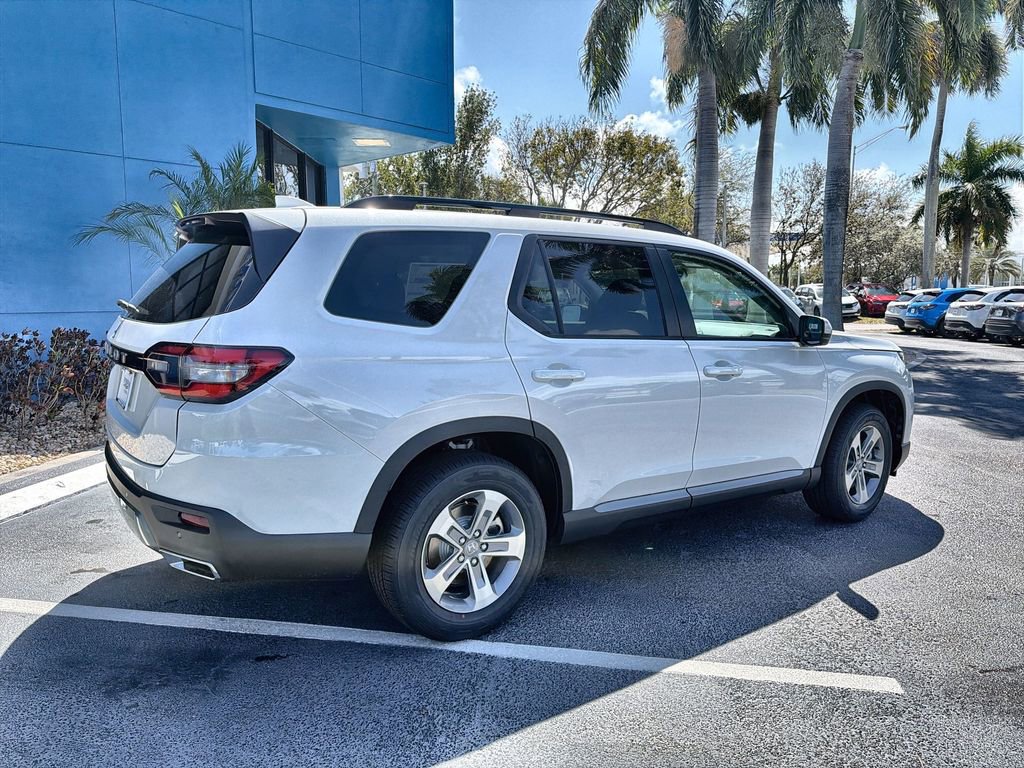 New 2026 Honda Pilot Black Edition image 8