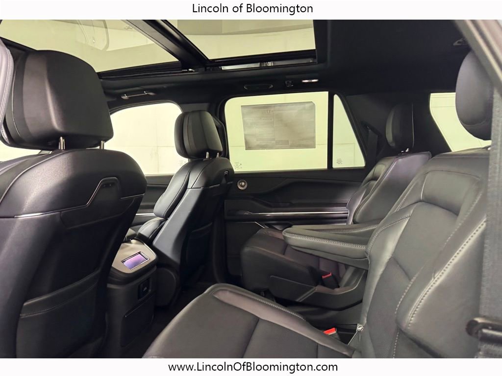 New 2026 Lincoln Navigator L Reserve w/ Jet Appearance Package AWD/4WD image 37