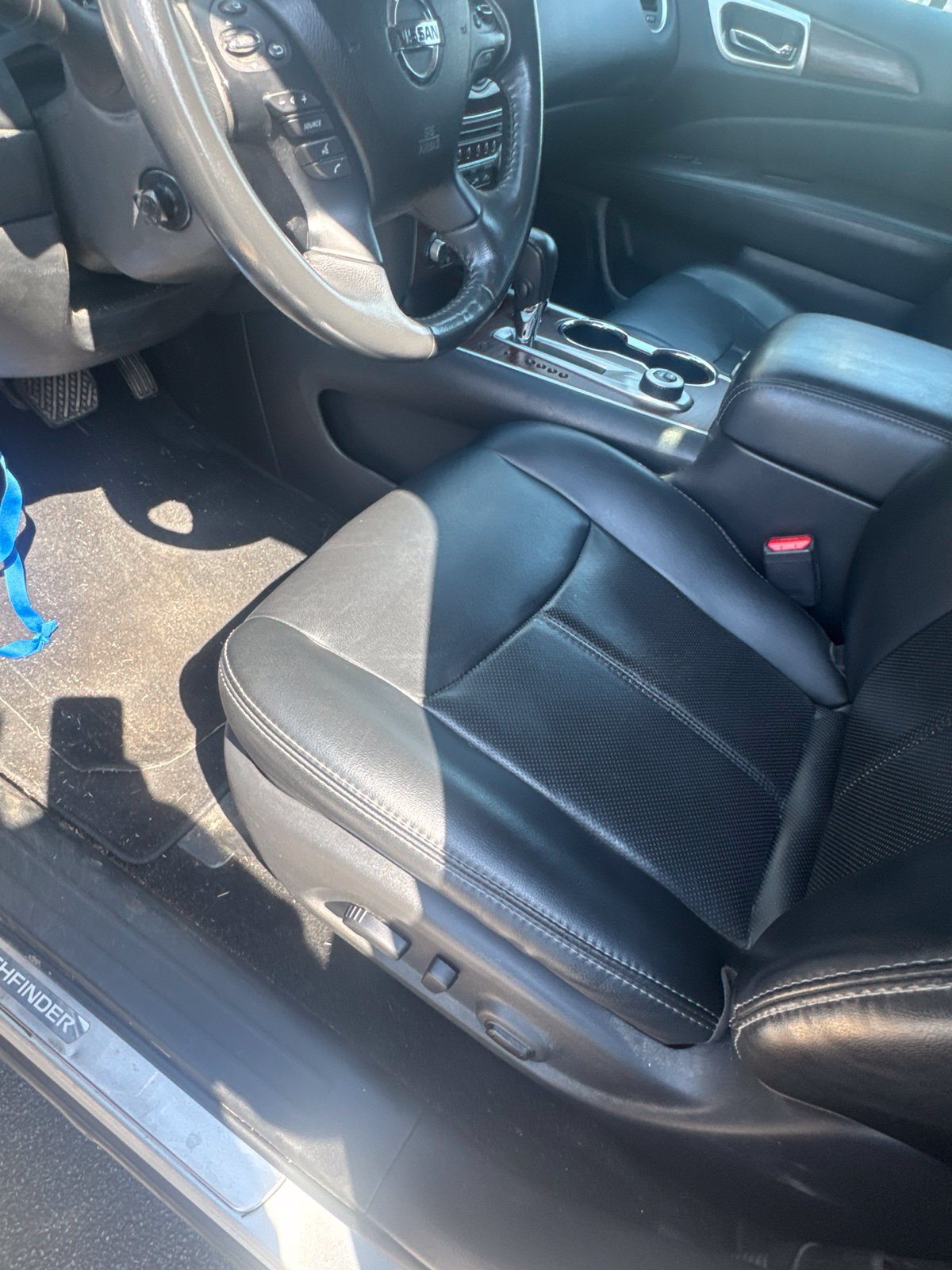 Used 2017 Nissan Pathfinder Platinum AWD/4WD image 11