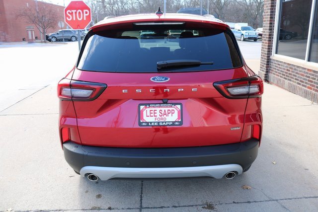 Used 2024 Ford Escape SE image 8