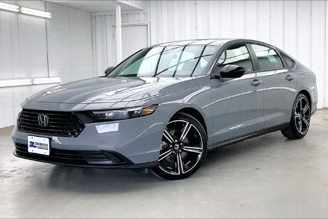 Used 2026 Honda Accord Sport image 2
