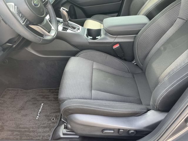Used 2024 Subaru Outback Premium AWD/4WD image 13