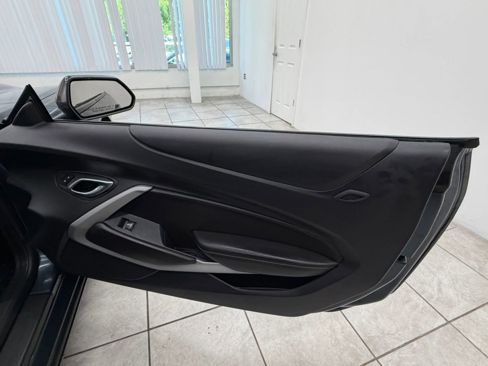 Used 2022 Chevrolet Camaro LT RWD image 17