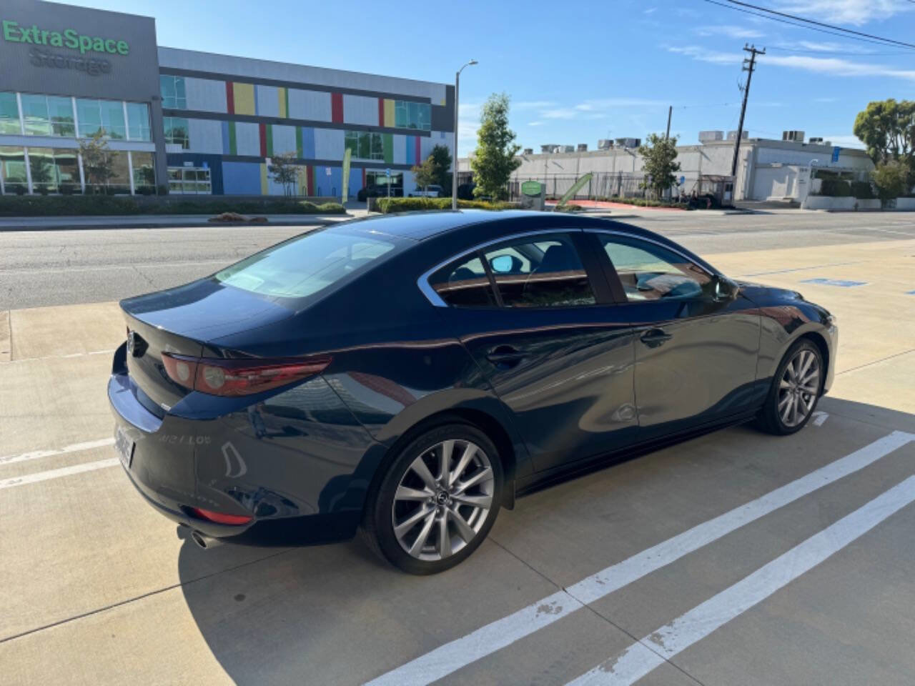 Used 2021 MAZDA MAZDA3 s FWD image 5