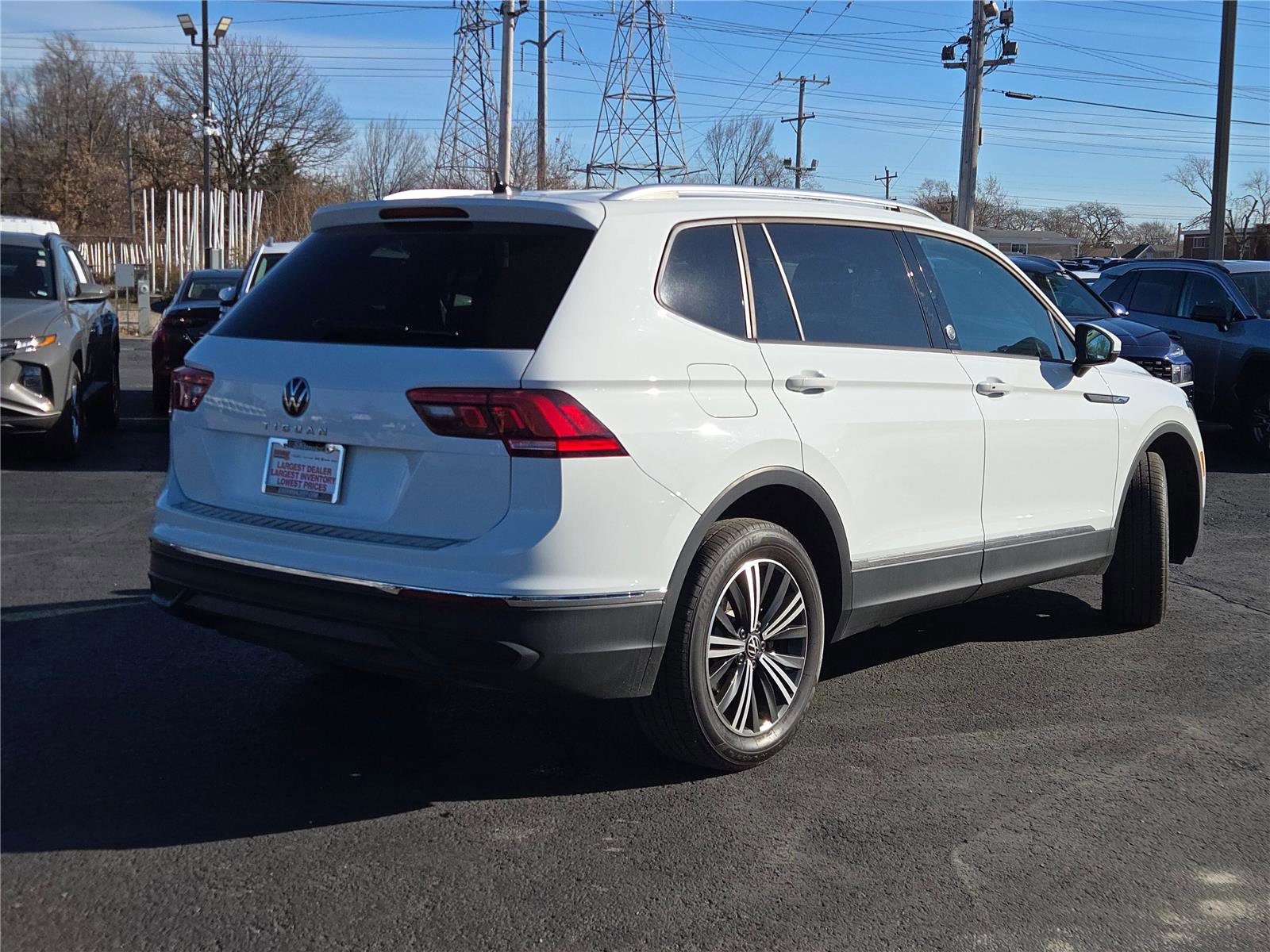 Used 2024 Volkswagen Tiguan Wolfsburg Edition image 12